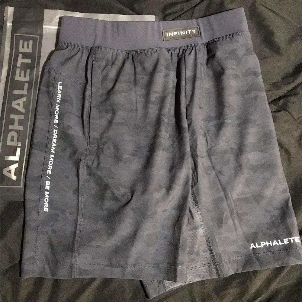 Alphalete Infinity Short S Deep Space